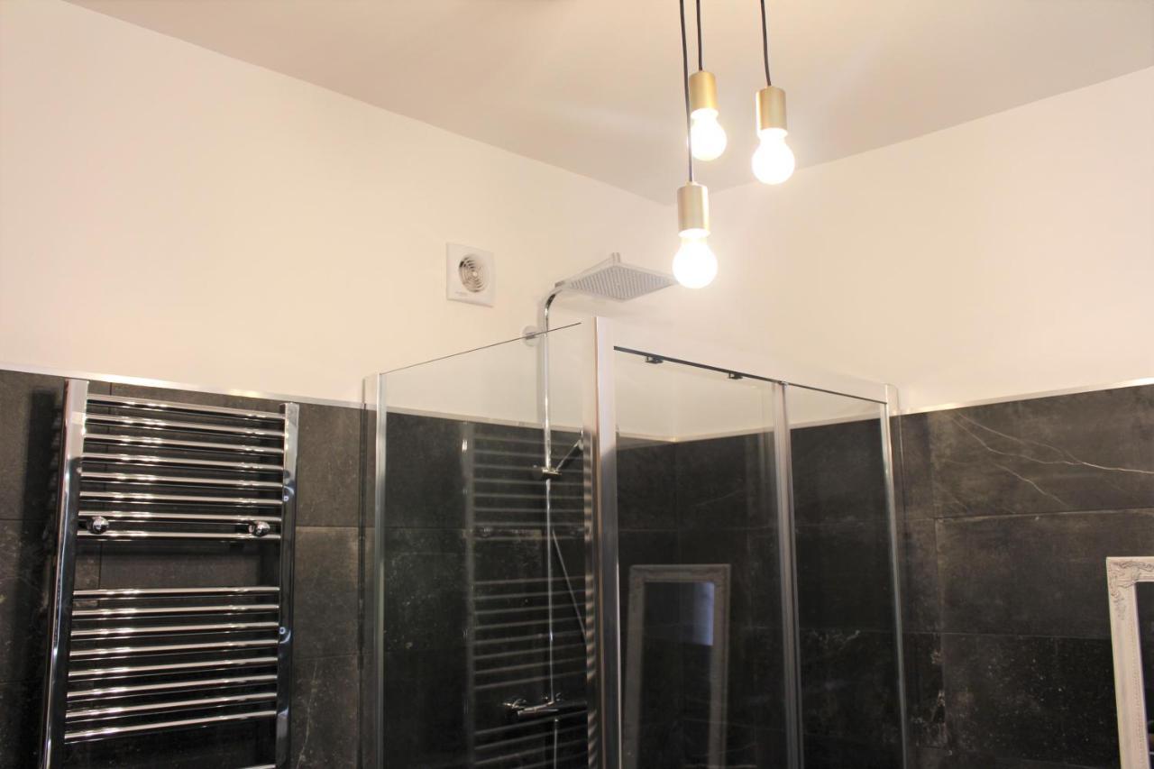 Charmant Appartement Plein Centre Ville - Parking Prive Auxerre Zewnętrze zdjęcie